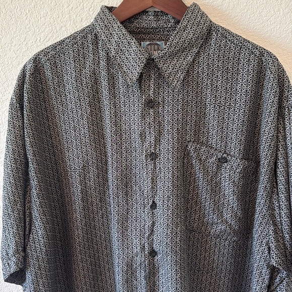 NWOT 100% Silk print short sleeve shirt, Silk Uomo by Nak, size XL - Picture 3 of 13